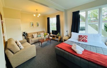 1-Bedroom Apartment